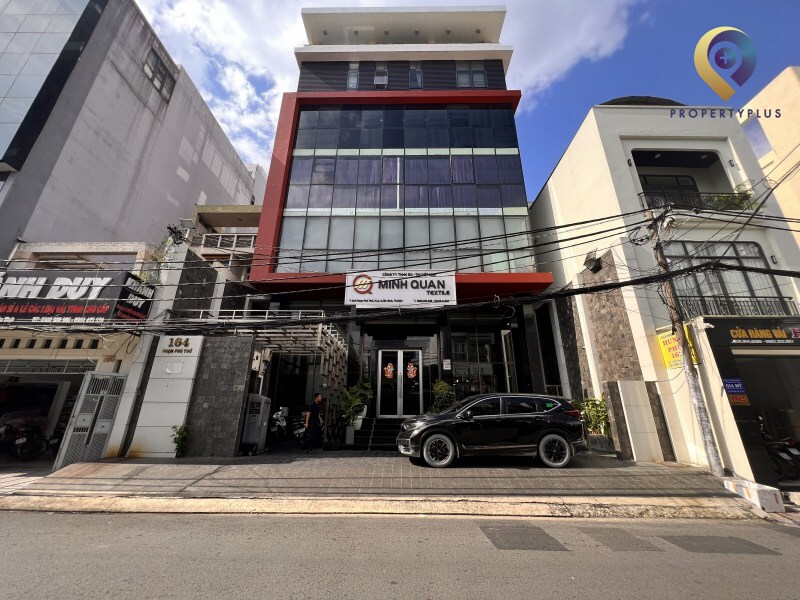 164 PPT Building